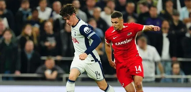 Màn so tài AZ Alkmaar vs Tottenham