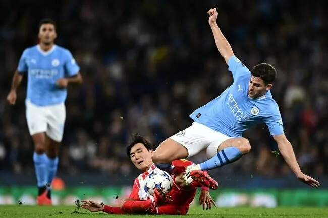 Màn so tài Nottingham vs Man City