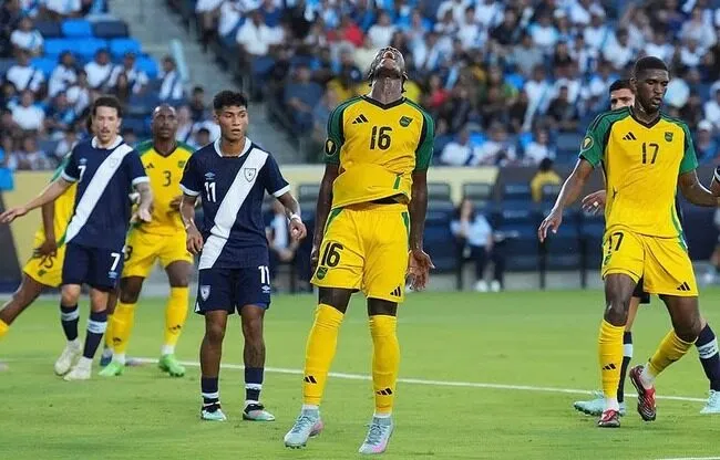 Màn so tài kịch tính giữa Jamaica vs Guadeloupe
