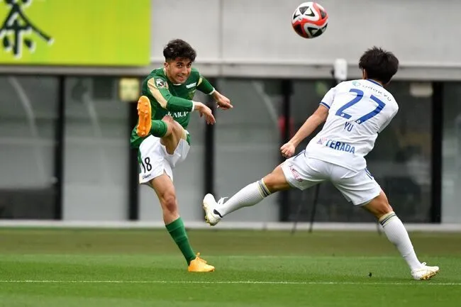 Màn so tài kịch tính giữa Tokyo Verdy vs FC Machida Zelvia