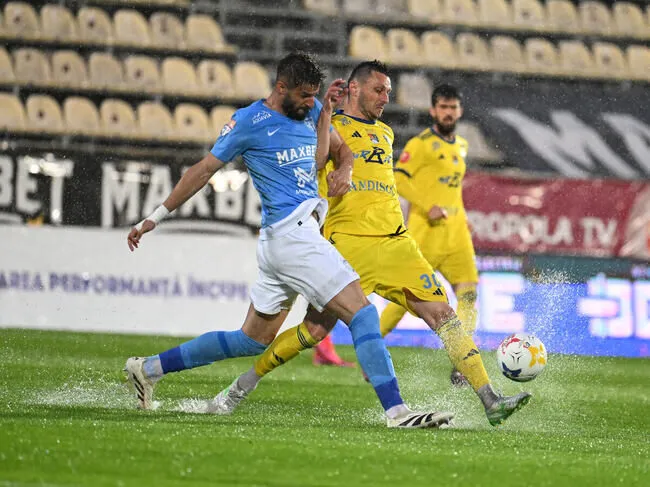 Màn so tài kịch tính giữa FC Unirea 2004 Slobozia vs Metaloglobus